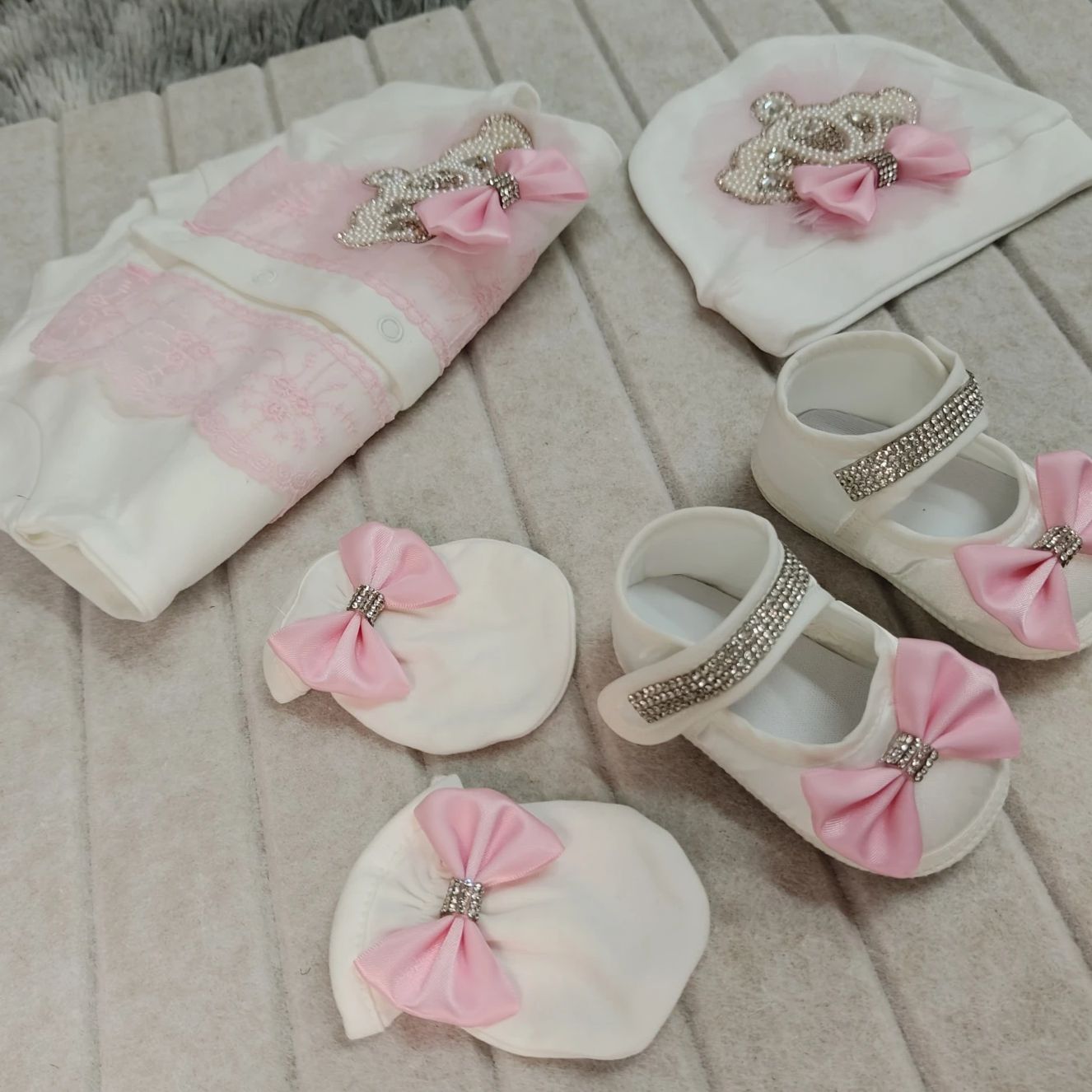Welcome Home Baby Romper Mitte - Baby Nursery Outfits 리뷰 및 가격